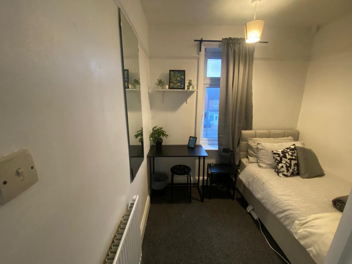 Room 2 Peaceful Stay Near Derby City Centre ภายนอก รูปภาพ